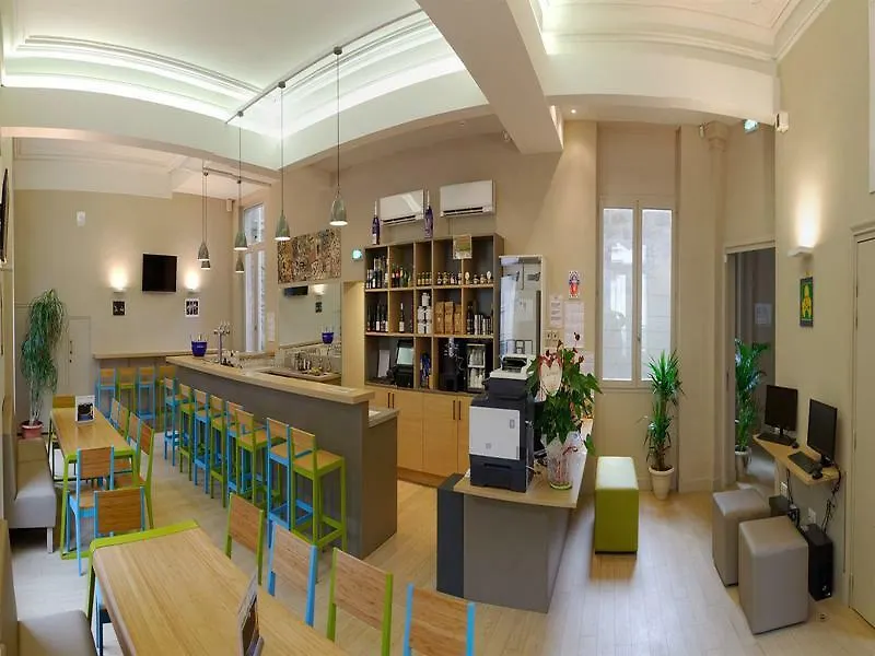 Pop Hostel Avignon 2*,  France